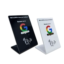 中国 カスタムアクリル 13.56Mhz チップ NTAG213 215 216 T5577 Google レビュー NFC スタンドカード QR コード NFC 非接触タップディスプレイスタンド メーカー