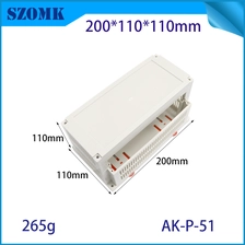 중국 200*110*110mm AK-P-51 소형 DIN 레일 인클로저 양방향 출구 연결 상자 ABS 전기 PCB 인클로저 제조업체