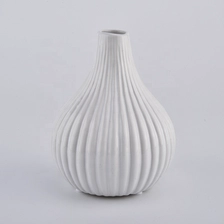 China 420ml matte white ceramic scented fragrance diffuser bottles manufacturer