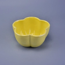 China Flower design ceramic candle holders in various sizes manufacturer