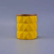 China 630ml Matte Yellow Ceramic Candle Holders with Bamboo Lids for Home Decoration manufacturer