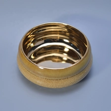 China Wholesales luxury large electroplated gold ceramic candle container manufacturer