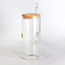 China Copo de vidro transparente de 20 onças com tampa de bambu, smoothie ecológico reutilizável e xícara de café fabricante