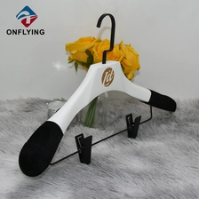 China Matte White Custom Hangers For Clothes China Factory manufacturer