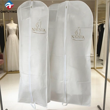 Chine Modèles explosifs Sac à vêtements de mariage blanc non tissé avec gousset pour usine de robe de mariée en Chine fabricant