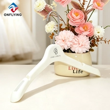الصين Fashionable Lady Anti-slip Rubber Coated Custom Plastic Dress Hanger with logo Supplier China - COPY - 7ipesc الصانع