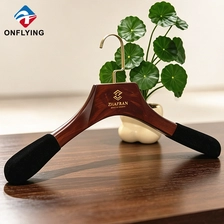 Izitsha zokudlela zebumba uqobozelaIzitsha zokudlela zebumba uqobozela I-Premium High-end Men Anti-slip Velvet Wide Shoulder Wide Hanger Manufacturer wase-China umenzizelaumenzizela