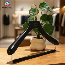 China Premium-grade Sophisticated Slim Shoulder Glossy Smooth Wooden Solid Hanger Custom Factory China manufacturer
