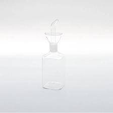 Chine Bouteille de vinaigre carrée en verre borosilicaté de 260 ml fabricant