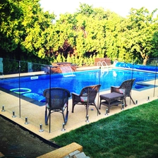 China 12mm frameless glass pool fencing Hersteller