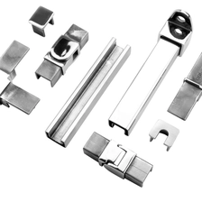 الصين 21x25mm الفولاذ المقاوم للصدأ مشقوق أنابيب درابزين والتجهيزات الصانع