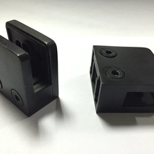 Cina Morsetto di vetro nero di finitura in acciaio inossidabile con balaustra per vetro da 8-12 mm produttore