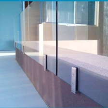 Chiny Balustradowy stalowy czop ze stali nierdzewnej do szklanej balustrady bezramowej producent