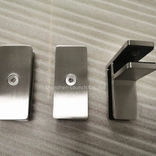 China Gebürsteter quadratischer Stil 90 Grad Glas zur Glasklemme Hersteller