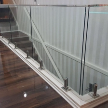 porcelana Certificado Clips de espita de cristal ajuste fricción superficial del montaje para el montaje de azulejos, concreto y madera Decking fabricante