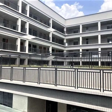 Chine Système de garde-corps en acier galvanzied et tous les accessoires pour railage d'escalier extérieur / intérieur fabricant