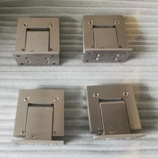 porcelana Bisagras de puertas de vidrio para duchas y bodegas sin marco. fabricante