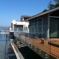Chiny Glass standoff for frameless glass staircase balcony producent