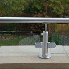 Chine Système de balustrade en verre de garde-corps en acier inoxydable ronde fabricant