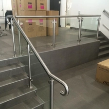 China RVS leuning post voor moderne design glazen balustrade fabrikant