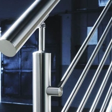 China Stainless steel staircase handrail cross rod bar holder balustrade manufacturer