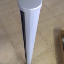porcelana Poste redondo de aluminio con recubrimiento en polvo de 50 mm para barandilla de vidrio del balcón fabricante