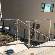 Cina montante per balcone scala ringhiera in acciaio inox produttore