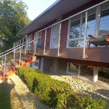China Edelstahl-Seitengeländerpfosten Balkon im Freien Deck-Design Halterung Hersteller