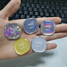 Қытай 13,56 МГц NTAG213 NFC тегтері жапсырма суға төзімді эпоксидті тег телефон желімі NFC тегі фабрикант