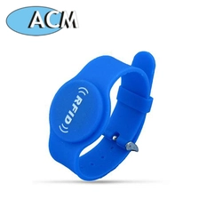 الصين ACM-W006 RFID 13.56mhz قابل للتعديل rfid معصمه سيليكون ووتش الصانع