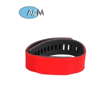 Cina Gelang jam tangan pintar klub kebugaran WaterPark gelang silikon pasif 13.56MHz pabrikan