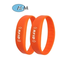Cina Gelang Silikon Gelang Tag RFID Kartu Kontrol Akses Pintu IC F08 F08 13.56Mhz Tidak Dapat Disesuaikan pabrikan