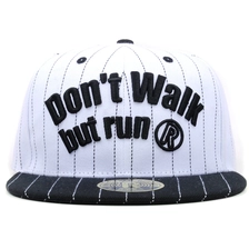 China 3D Embroidery Plain Snapback Hip-Hop Cap manufacturer