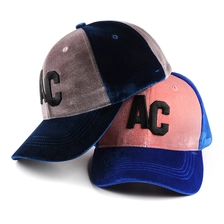 Chine Broderie 3d 6 panneaux casquettes de baseball pleuche personnalisé fabricant