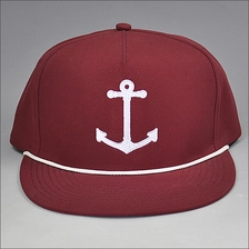 China tampas feitas sob encomenda do snapback da borda lisa de camurça bordada fabricante