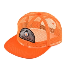الصين حافة مسطحة snapback التطريز جميع القبعات سائق شاحنة شبكة الصانع