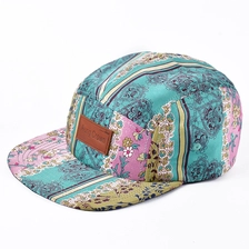 Chine logo en cuir patch design impression casquettes 5 panneaux fabricant