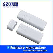 Cina Custodia in plastica da 80 * 26 * 12 mm con custodia in plastica bianca per elettronica / AK-U-01 produttore