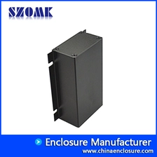porcelana Gabinete de aluminio extruido personalizado Gabinete modelo PIC para electrónica AK-C-A14 30 * 67 * 90 mm fabricante