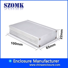 China Aluminium extrusie profiel behuizing szomk zilver anodiseren aluminium projectdoos geëxtrudeerde aluminium doos fabrikant