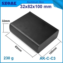 Cina Custodia luminum personalizzata personalizzata per pcb AK-C-C3 32 * 82 * 100mm produttore