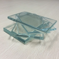 China 12mm low iron glass price,12mm extra clear glass factory,12mm optiwhite float glass supplier manufacturer