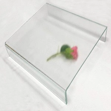 China 232mm U-Profil transluzentes Glaslieferant, transluzent gehärtetes U-Profilglas, 7mm transluzentes U-Profil gehärtetes Glas für Vorhangfassade Hersteller