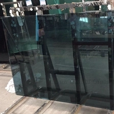 Cina Vetro temperato cristallo grigio 6mm, vetro temperato grigio cristallo 6mm, vetro di sicurezza grigio cristallo 6mm produttore
