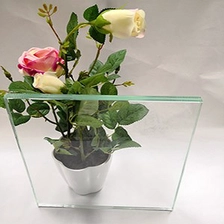 Chine Free sample ultra clear PVB tempered laminated glass,toughened laminated glass sheets, 5+5+1.52mm ultra clear tempered laminated glass. fabricant