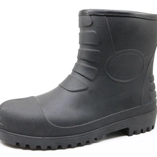 China 108L black waterproof oil resistant steel toe ankle pvc safety boots manufacturer