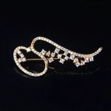 الصين Gold Plated Christmas Diamond Christmas Brooch Wholesale Fashion Jewelry OEM Factory الصانع