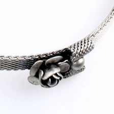 الصين Plain metal wire decorative custom handmade rose flower headband H50021 الصانع