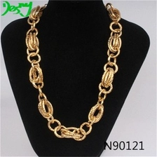 الصين acrylic chunky chain light gold statement necklace N90121 الصانع