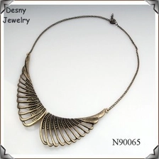 الصين fashionable jewelry eagle wings collar necklace N90065 الصانع